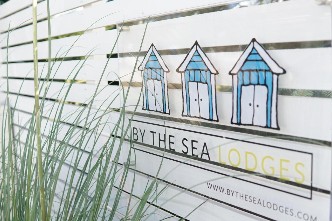 By The Sea Lodges Wrzosowo  Exterior foto