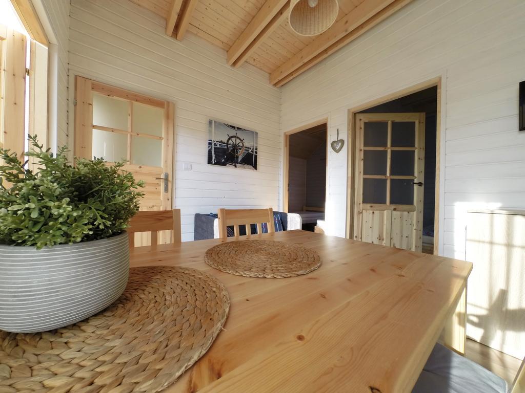 By The Sea Lodges Wrzosowo  Exterior foto